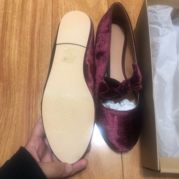 Velvet burgundy bow flats - Picture 4 of 4